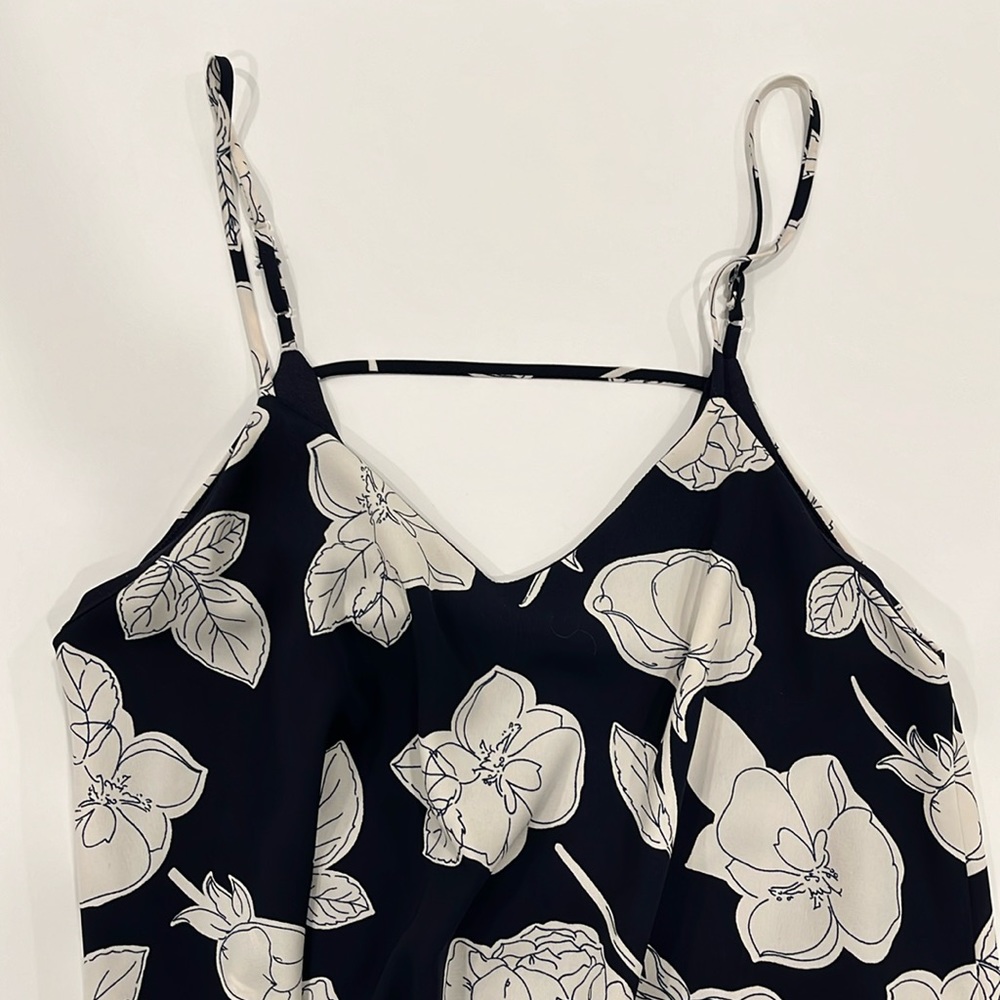 Everly Floral Dress in White and Black
